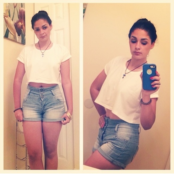 ⬇️$30 | Light High Waist Blue Asphalt Jean Shorts - Picture 2 of 7